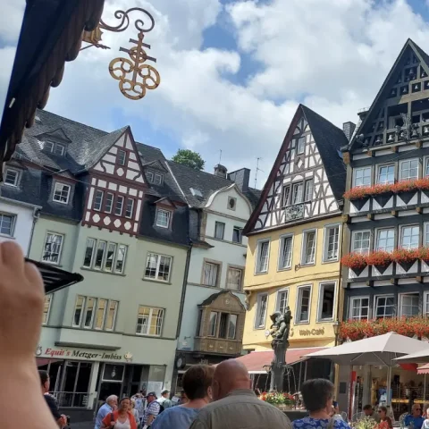 Vakwerkhuizen aan het marktplein van Bernkastel-Kues